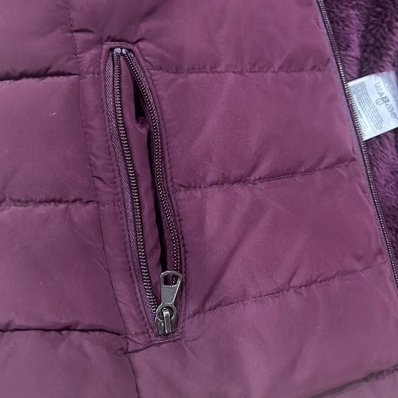 Banana Republic XS Vest with Hood and Fleece Lining // Plum - Picture 6 of 9